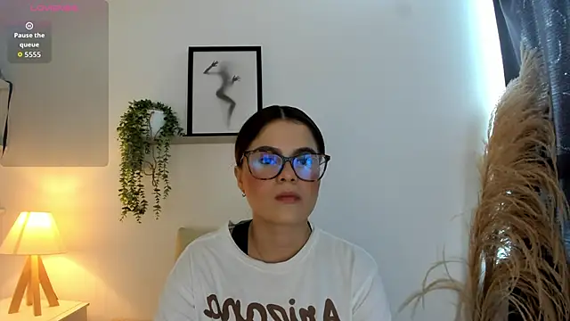 Samanta Monroe online show from November 10, 2025, 9:03 pm