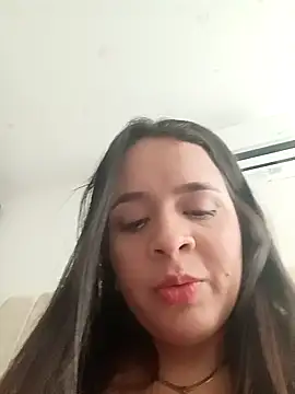 Snapshot of Lambedora_69 chatting on September 19, 2025, 8:53 pm Lambedora 69 online show from September 19, 2025, 8:53 pm