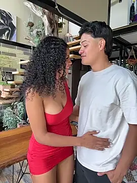 Snapshot of Rose-andres chatting on November 16, 2025, 5:18 pm Rose-andres online show from November 16, 2025, 5:18 pm