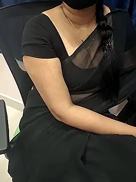 Anuforyou19 online show from October 4, 2025, 4:49 pm