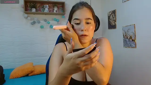 tulunaroja online show from November 21, 2025, 8:07 pm