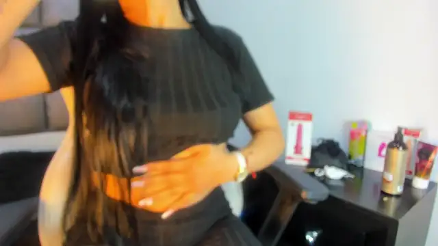 Mia lopez   online show from October 7, 2025, 12:57 pm