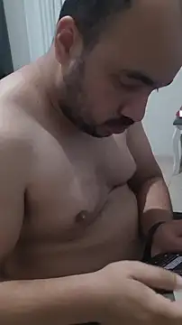 Snapshot of Urso_Nerd chatting on October 19, 2025, 2:40 pm Urso Nerd online show from October 19, 2025, 2:40 pm