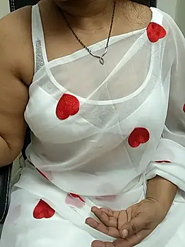 Anushka134 online show from October 5, 2025, 6:28 pm