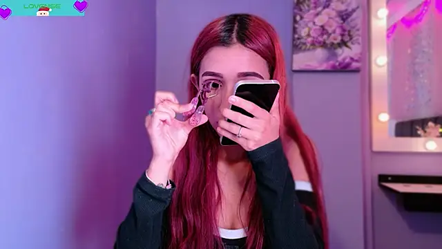 NataliaPrada s online show from December 15, 2025, 4:11 pm