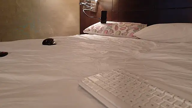 Snapshot of BigDaddy0007 chatting on February 15, 2026, 11:01 pm BigDaddy0007 online show from February 15, 2026, 11:01 pm