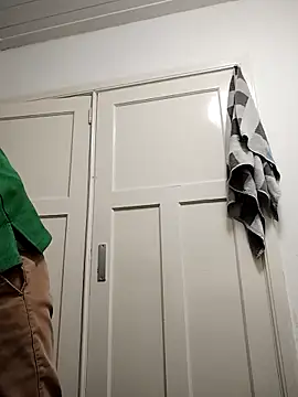 ijustwannafuckyou6969 online show from November 14, 2025, 10:07 pm