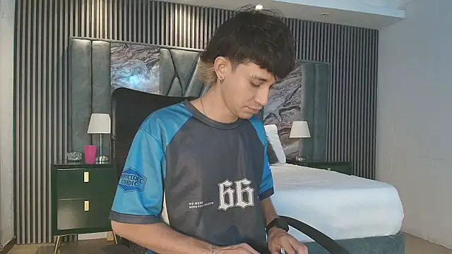 Michael blue online show from January 10, 2026, 11:56 am