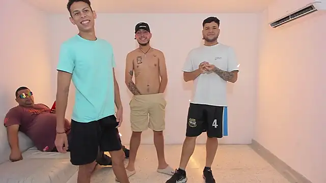 brutal sex room2k online show from October 11, 2025, 12:26 pm