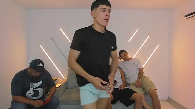 brutal sex room2k online show from December 18, 2025, 12:44 pm