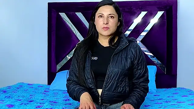 cuteeimy online show from October 30, 2025, 5:02 pm