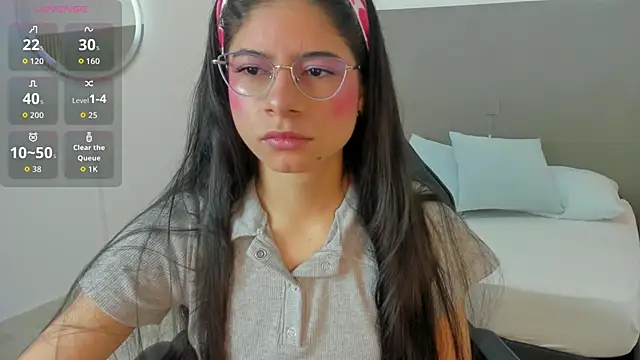 carlina 15 online show from February 12, 2026, 12:22 pm