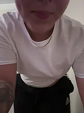 Snapshot of babykalirose chatting on October 11, 2025, 2:55 am babykalirose online show from October 11, 2025, 2:55 am