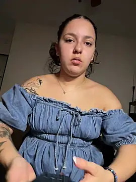 babykalirose online show from April 18, 2026, 2:48 am