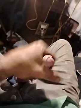 helldonk online show from April 3, 2026, 7:34 pm