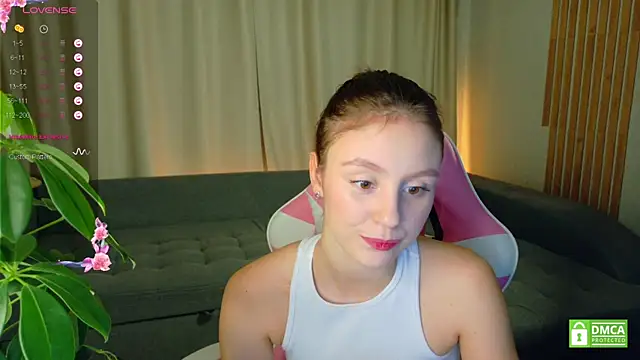 sweet loopy online show from October 21, 2025, 4:19 pm