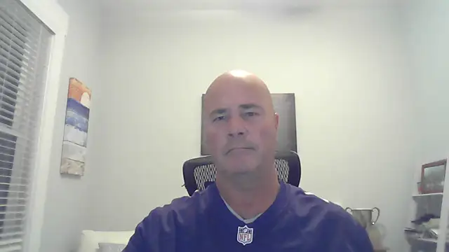 Snapshot of cyclone1212 chatting on October 27, 2025, 10:41 am cyclone1212 online show from October 27, 2025, 10:41 am