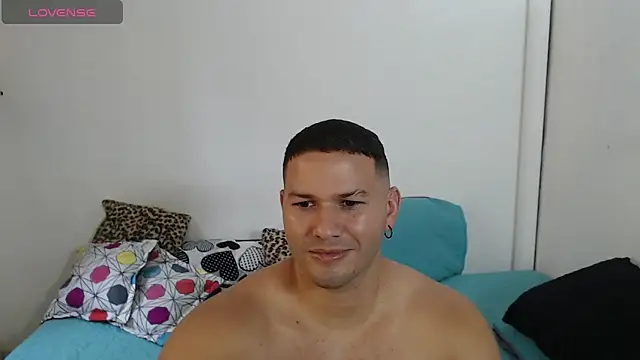 Snapshot of Tim_mz01 chatting on May 27, 2026, 4:59 pm Tim mz01 online show from May 27, 2026, 4:59 pm