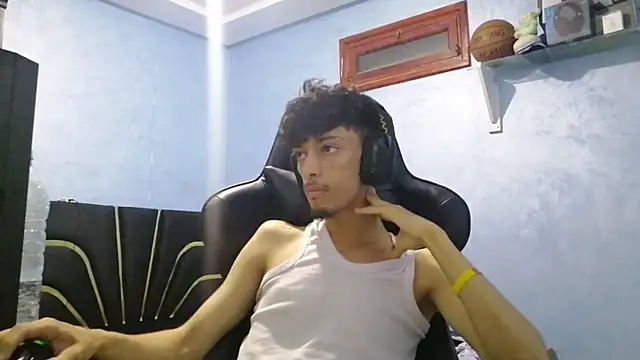 Dark DesireX online show from October 8, 2025, 2:47 pm