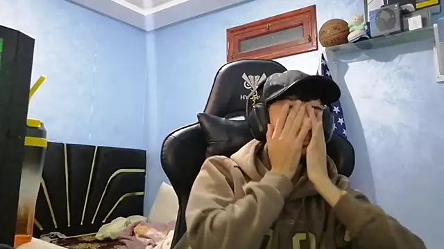 Dark DesireX online show from December 5, 2025, 10:13 am