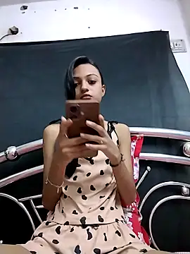 Your-Kitkat online show from October 8, 2025, 11:41 am