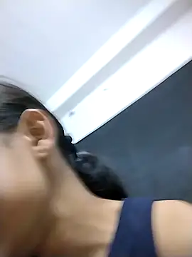 Your-Kitkat online show from October 10, 2025, 11:37 pm