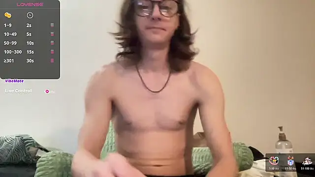 Snapshot of longdickelijah chatting on November 11, 2025, 11:10 am longdickelijah online show from November 11, 2025, 11:10 am