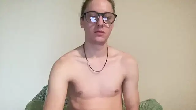 Snapshot of longdickelijah chatting on November 12, 2025, 11:10 am longdickelijah online show from November 12, 2025, 11:10 am