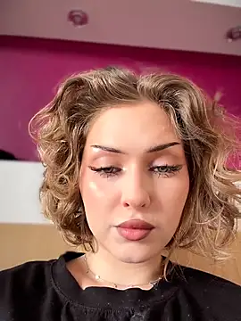 KellyKeler online show from April 4, 2026, 11:08 am