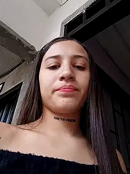 Arii collins1 online show from October 13, 2025, 5:02 pm