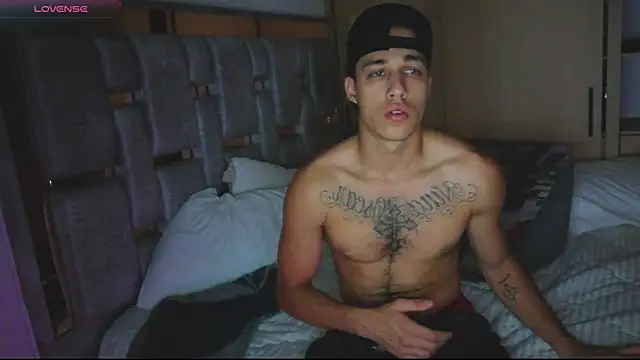 orionblaze69  online show from November 25, 2025, 12:21 am