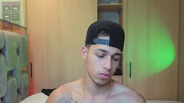 orionblaze69  online show from December 18, 2025, 9:21 pm