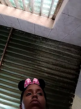 Fernanda30 online show from February 8, 2026, 6:22 pm