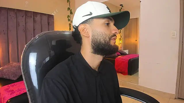 Ryan Jackson  online show from November 6, 2025, 4:13 am