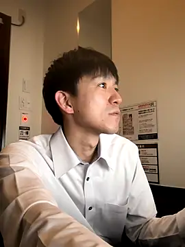 yuma0815 online show from November 2, 2025, 4:37 am