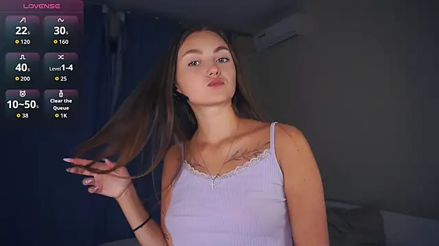 LoraDavi online show from October 15, 2025, 7:30 am