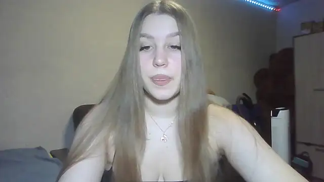 yourhoney Lola  online show from October 27, 2025, 11:47 am