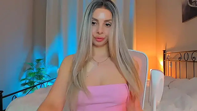 Snapshot of VelvetEliza chatting on October 7, 2025, 8:06 pm VelvetEliza online show from October 7, 2025, 8:06 pm