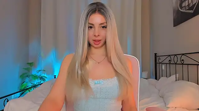 Snapshot of VelvetEliza chatting on October 26, 2025, 5:19 pm VelvetEliza online show from October 26, 2025, 5:19 pm