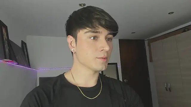 Snapshot of stevve_14 chatting on October 31, 2025, 2:34 am stevve 14 online show from October 31, 2025, 2:34 am