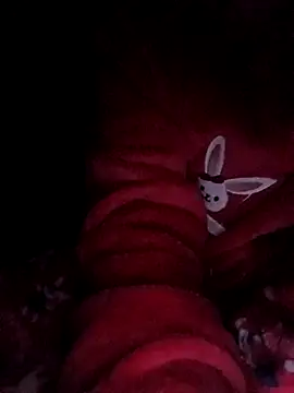 Hottiesophie online show from April 13, 2026, 8:36 pm