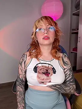 YunoRose  online show from October 11, 2025, 3:28 am