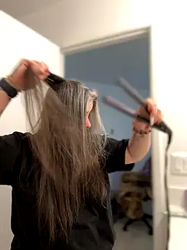 Alix Valentine online show from November 15, 2025, 3:30 pm