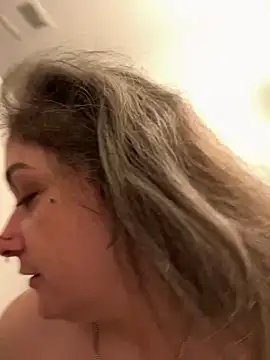 Alix Valentine online show from November 17, 2025, 7:19 pm