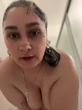 Snapshot of Alix_Valentine chatting on February 28, 2026, 5:19 am Alix Valentine online show from February 28, 2026, 5:19 am