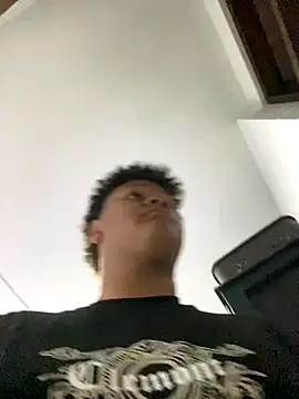 Dereckwolff online show from November 22, 2025, 4:55 am