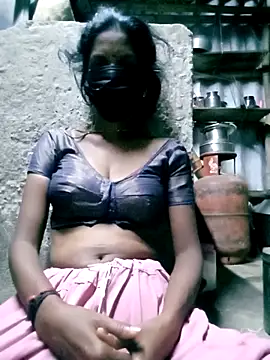 Snapshot of Tamilauntyhot chatting on September 11, 2025, 12:33 am Tamilauntyhot online show from September 11, 2025, 12:33 am