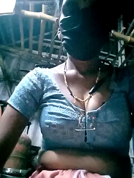 Snapshot of Tamilauntyhot chatting on October 1, 2025, 5:52 pm Tamilauntyhot online show from October 1, 2025, 5:52 pm