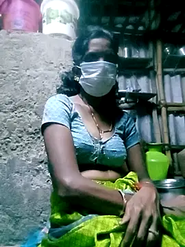 Snapshot of Tamilauntyhot chatting on October 18, 2025, 2:58 am Tamilauntyhot online show from October 18, 2025, 2:58 am