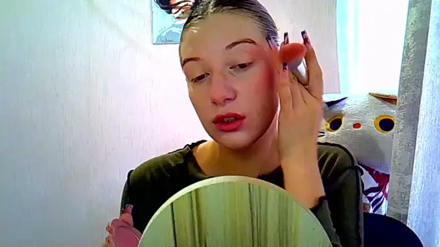 Snapshot of Lily_Ember chatting on September 26, 2025, 10:08 am Lily Ember online show from September 26, 2025, 10:08 am